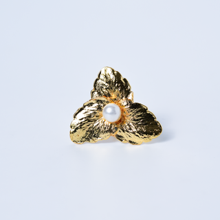 Triloom Pearl Pin