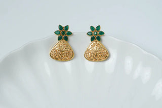 Niraara Petal Studs