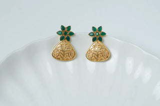 Niraara Petal Studs