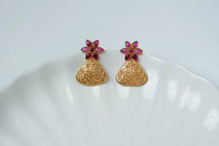 Niraara Petal Studs