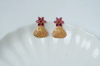 Niraara Petal Studs