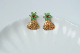 Niraara Petal Studs