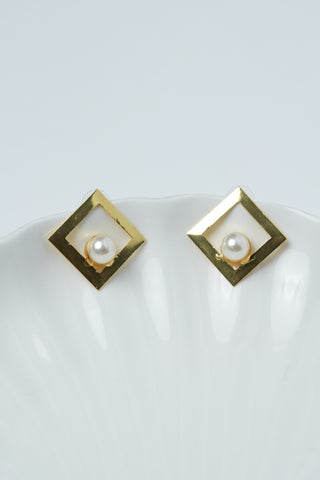 Square Pearl Studs