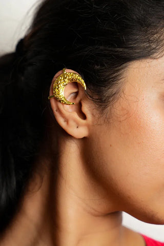 Nila Earcuff