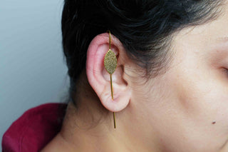 Mireya Goldline Earcuff