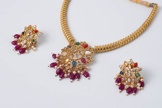 Rajvilaas Necklace Set
