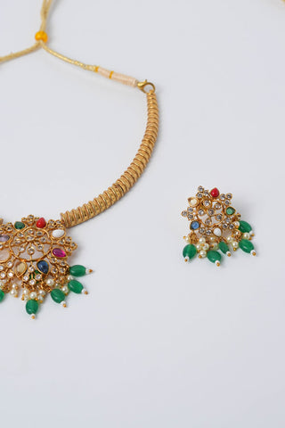 Rajvilaas Necklace Set