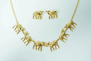 VanTara Necklace Set