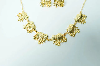 VanTara Necklace Set