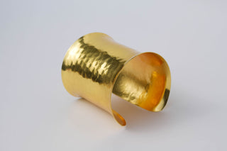 Auric Curve Cuff