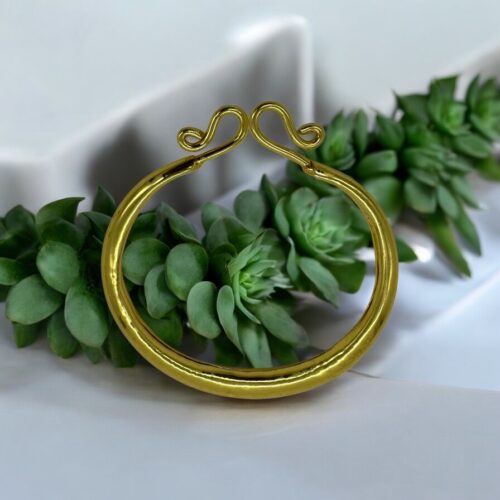 Luna Curve Bangle