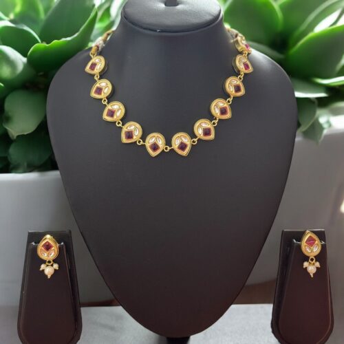 Neeraja Kundan Set - Ruby