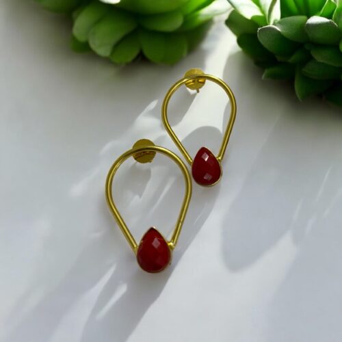 Tara Loop Studs - Red